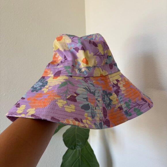 Billabong x The Salty Blonde Soak It Up Bucket Hat In Lilac